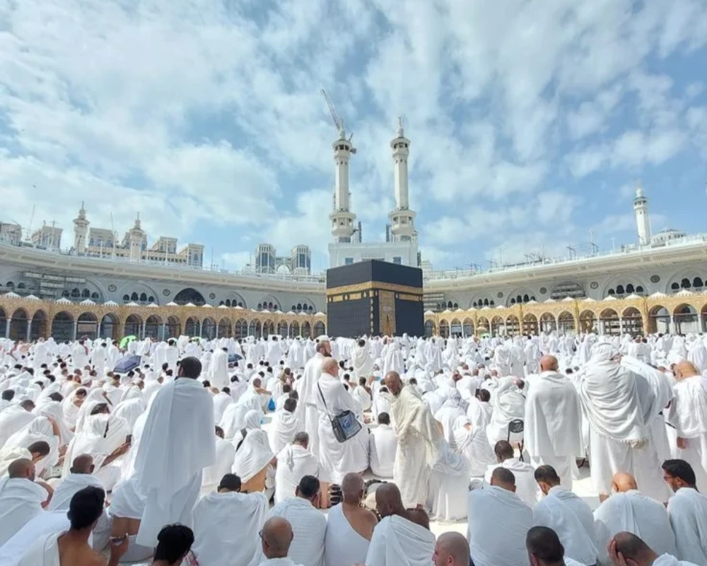 July Luxury Group Umrah Package