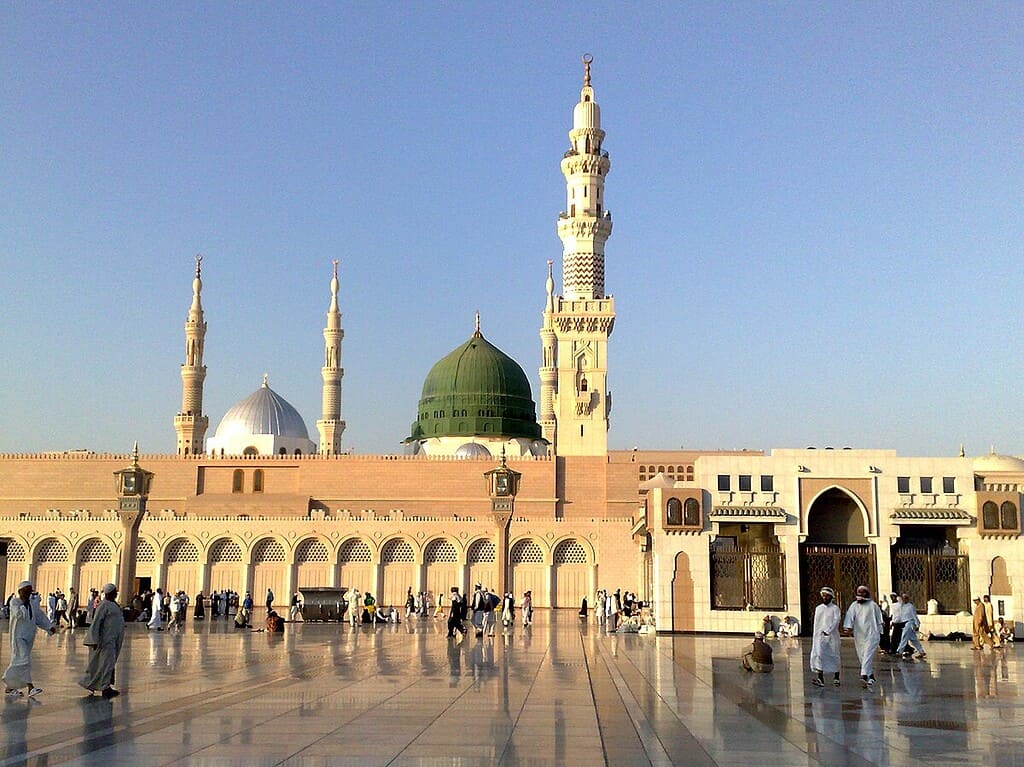10 Nights 3 Star June Umrah Package